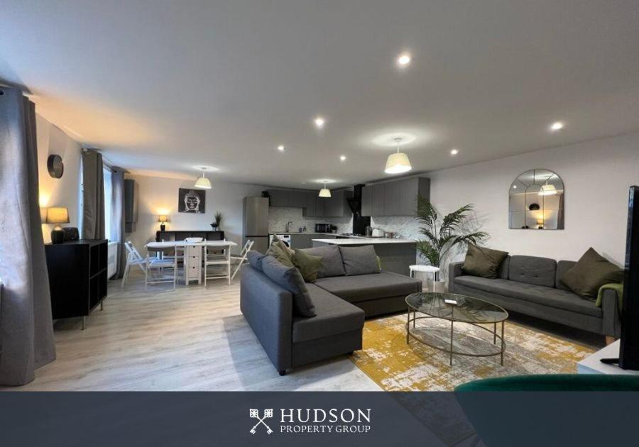 Open Plan Townhouse In Shrewsbury Βίλα Εξωτερικό φωτογραφία